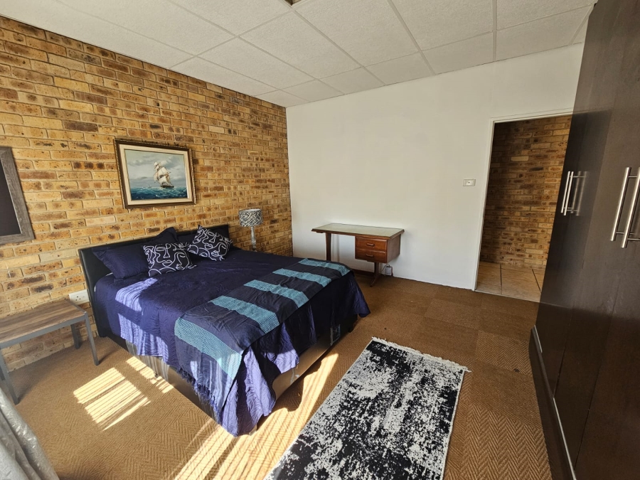 4 Bedroom Property for Sale in Jim Fouchepark Free State